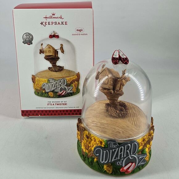 The Wizard Of Oz It's A Twister Hallmark Ornament Magic Sound & Motion 2013 - Picture 1 of 7